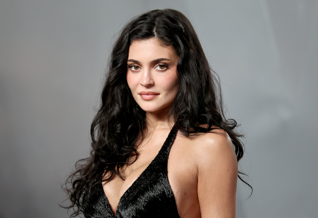 Kylie Jenner piacra dobta a kúriáját, íme minden részlet a 10 fürdőszobás és 8 hálószobás álomotthonról