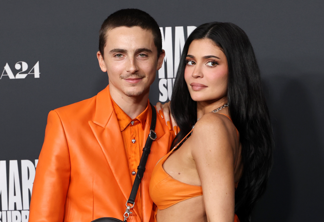 Kylie Jenner és Timothée Chalamet mégsem szakított: sőt, ikonikus szettben ünnepeltek