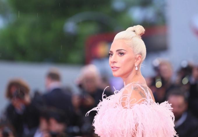 Lady Gaga iz...