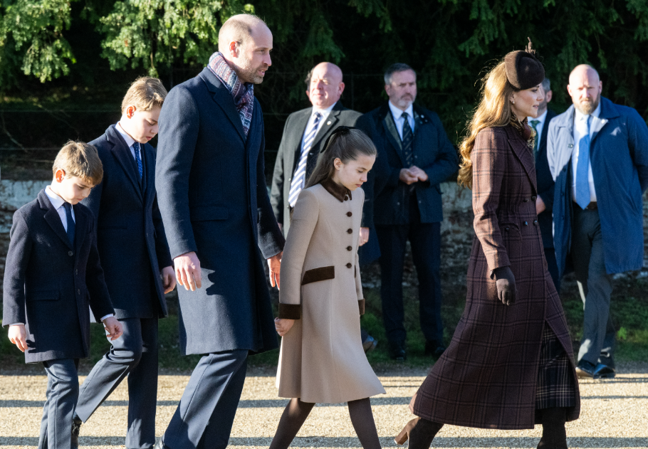 Lajos herceg ellopta a show-t a királyi család karácsonyán: ezért imádják most az emberek, főkép