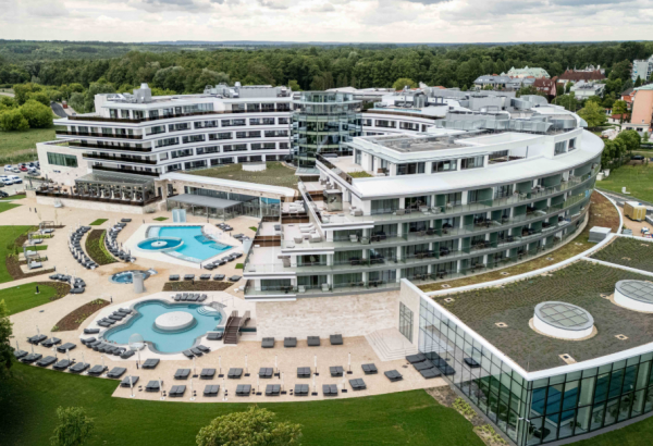 Michelin-ajánlás, nívós díjak és sok-sok elégedett vendég: első szülinapját ünnepli a Le Primore Hotel & Spa