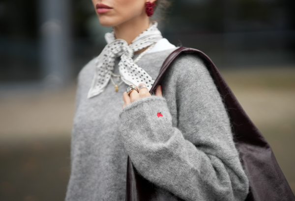 Visszatér az egyi...