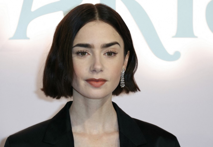 Ezek az Emily Párizsban 4. évadának legjobb outfitjei Lily Collins szerint