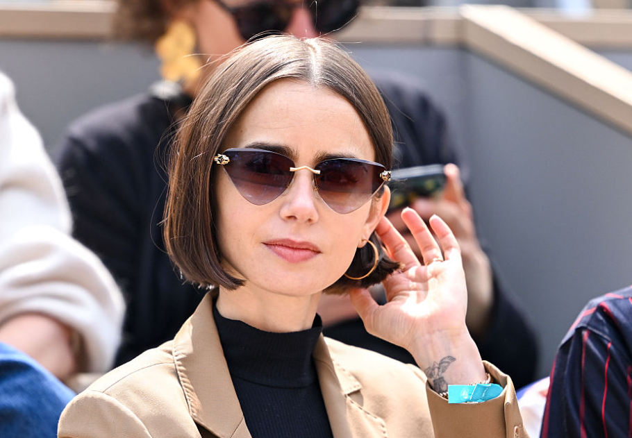 Lily Collins erre a pár ezer forintos szépségápolási termékre esküszik, főkép