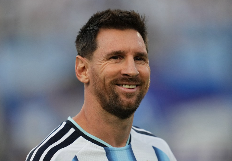 Nem a bútorok miatt különleges Lionel Messi nappalija – a titok a szürke árnyalataiban rejlik, főkép