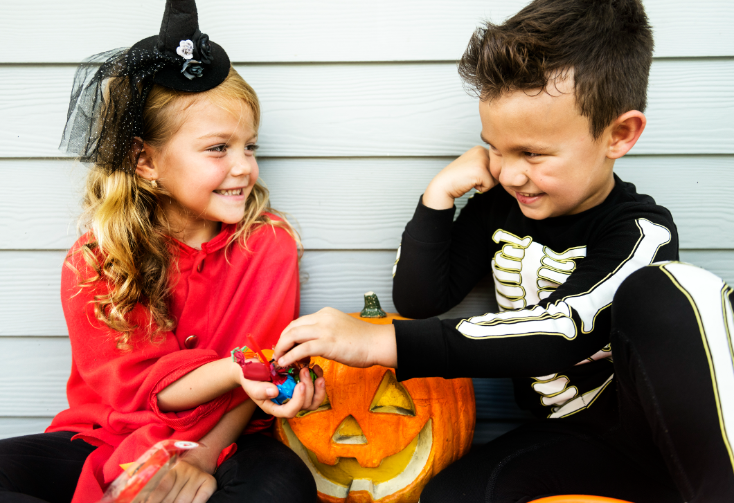 3 kreatív program, amelyet minden gyerek élvez Halloweenkor
