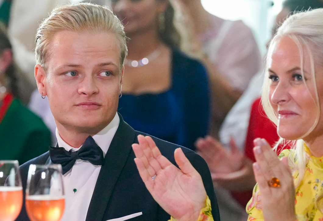 Harry herceghez képest igazi fekete bárány a norvég trónörökösné fia