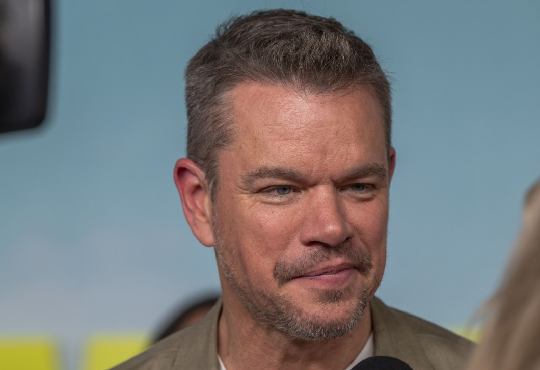 Matt Damon nappalija minden szabályt megszeg – mégis működik