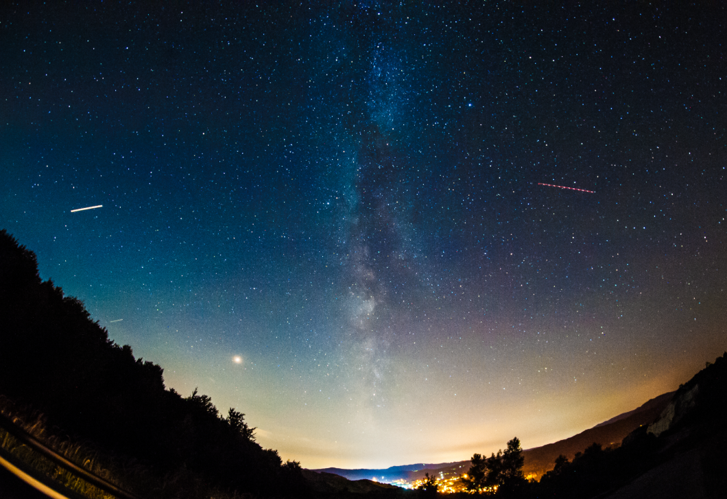 Az év leglátványosabb meteorraja érkezik – óránként akár 100 hullócsillagot is láthatsz