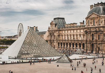 Először állhat női igazgató a Louvre élére