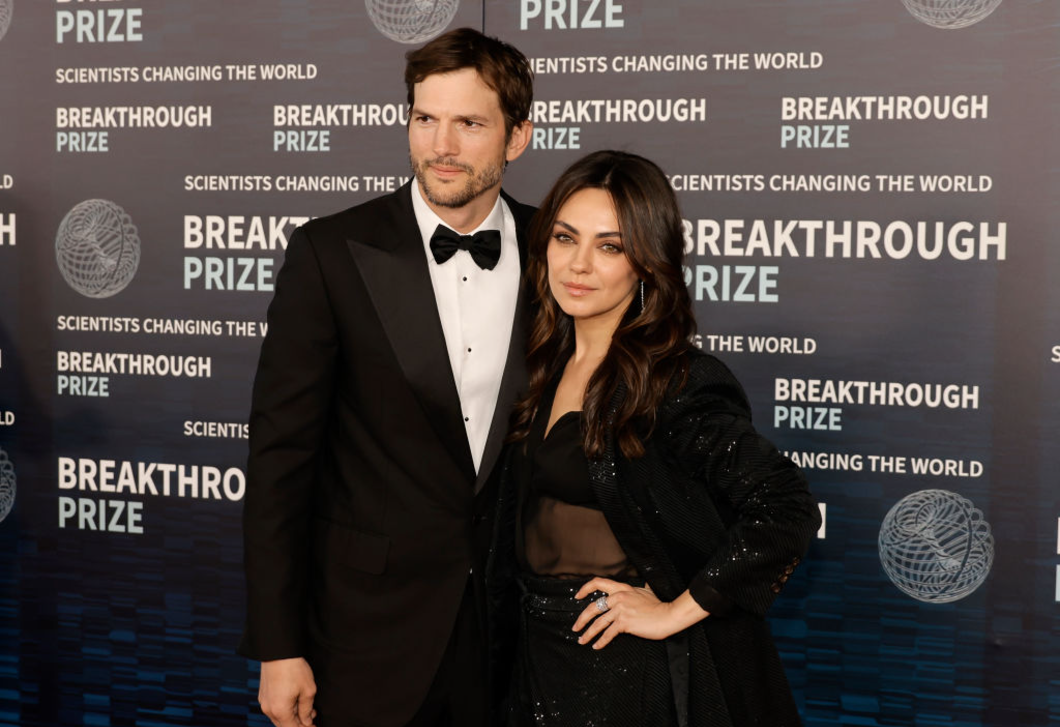 Ashton Kutcher és Mila Kunis tánca felrobbantotta a netet: erről beszél most mindenki