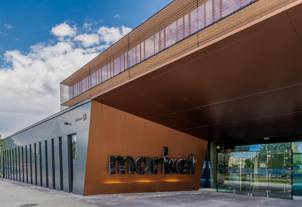 A Market 6.0 székház: kortárs művészet és design találkozása