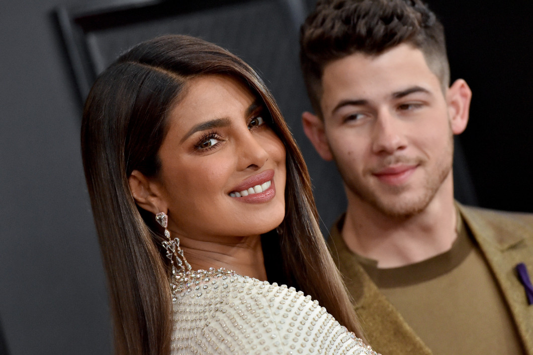 Priyanka Chopra és Nick Jonas végre megmutatták kislányukat