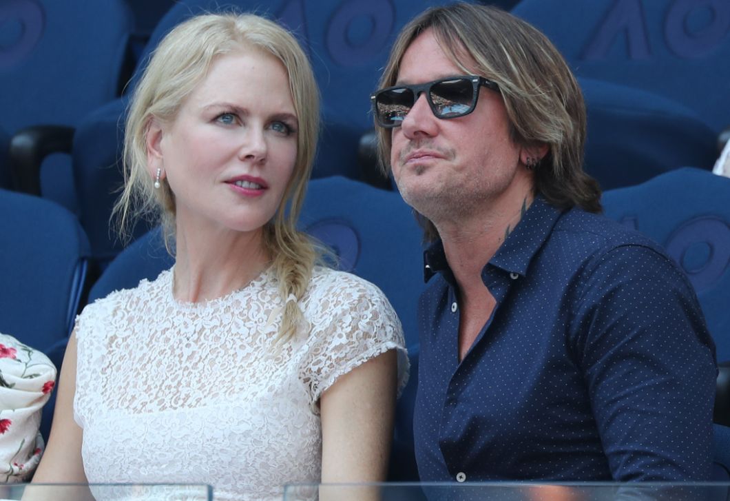 Mit szól ehhez Nicole Kidman? Keith Urban kellemetlen helyzetbe került a válásuk miatt a színpadon