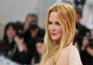 Nicole Kidman szürke kabátját akarja most mindenki, csodás a színe 