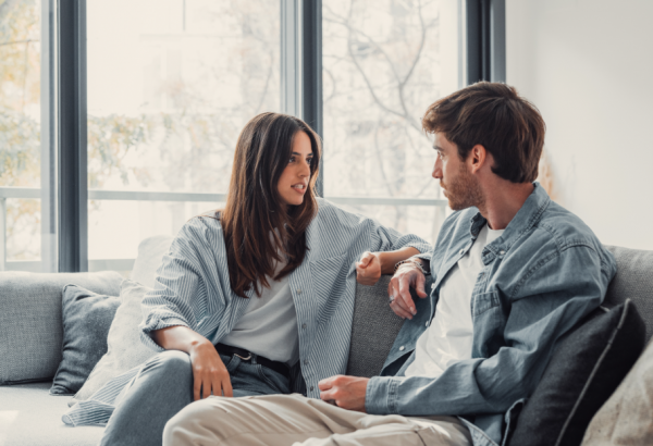 4 jel, hogy valam...