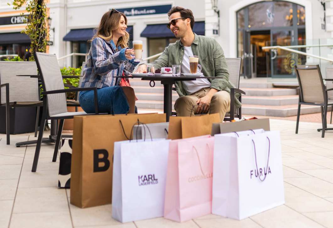 Nyári shoppingtúra Parndorfban: dizájner márkák outlet árak alatt