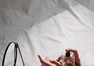 Öt módszer, amivel ellenőrizheted, hogy eredeti-e a parfümöd