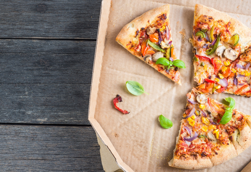 4 gyerek és a pizza – csak a legintelligensebbek szúrják ki, hol a hiba a képen!