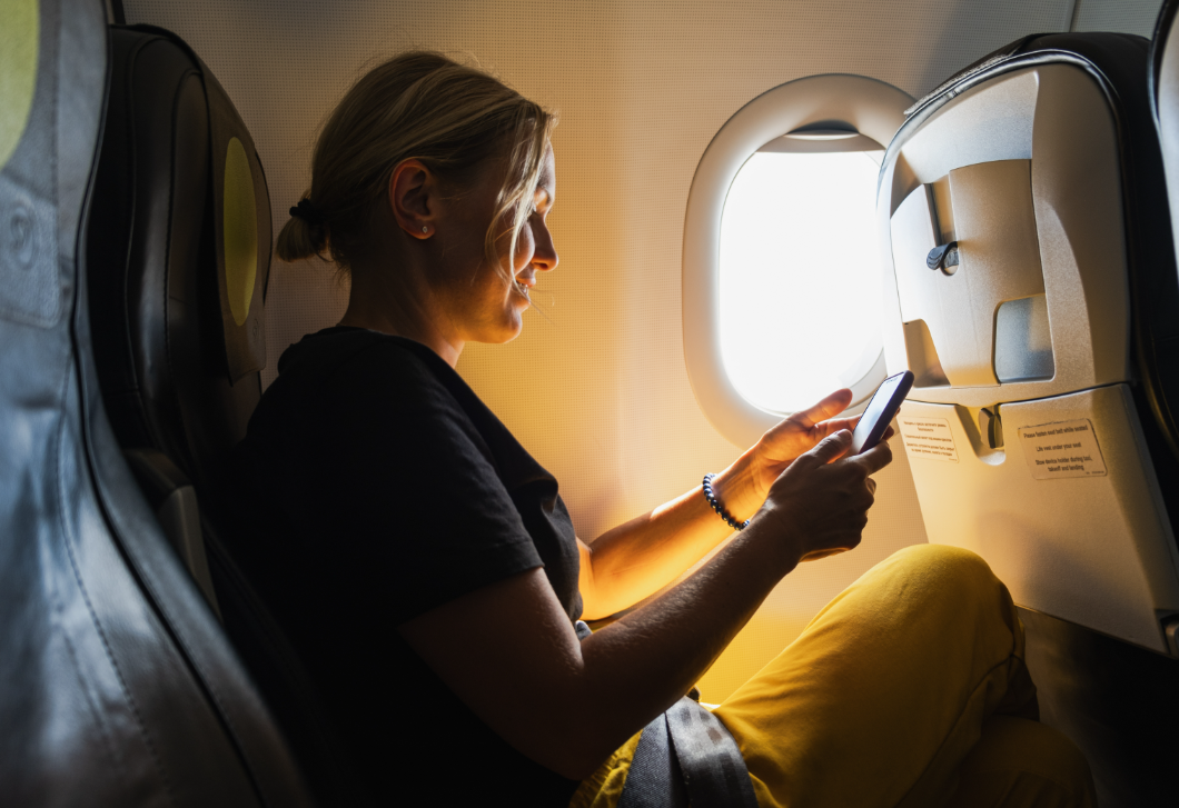 Ehhez soha ne nyúlj a repülőn – életveszélyes mozdulat lehet