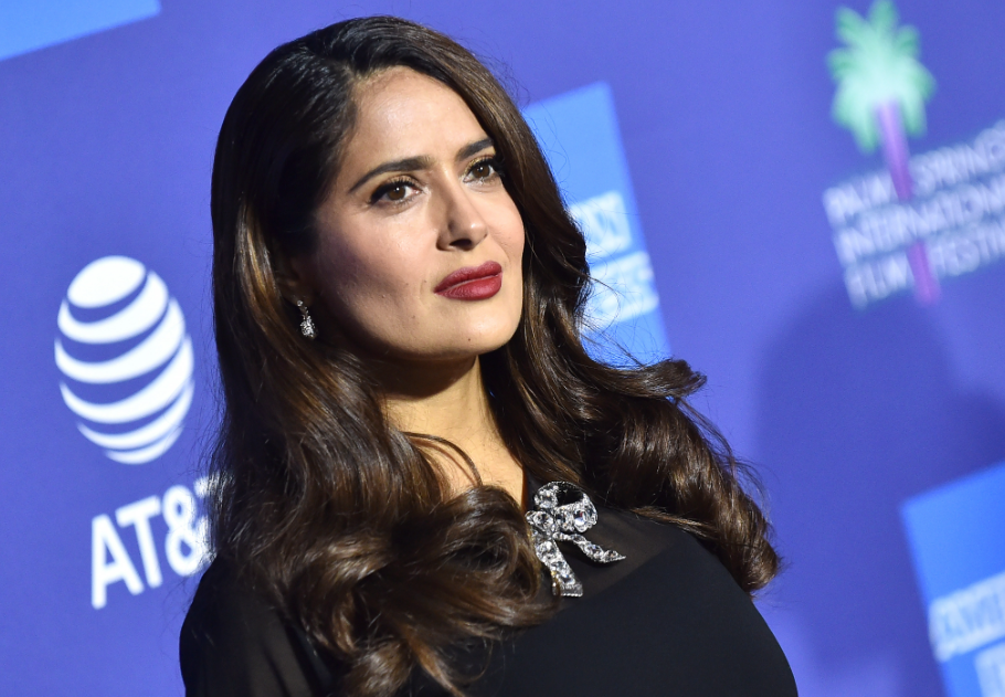 Salma Hayek lánya Londonban mutatta meg, milyen elegáns lett a stílusa, főkép