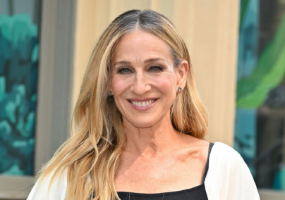 Sarah Jessica Parker mindenkit lenyűgözött a zöld ruhájával