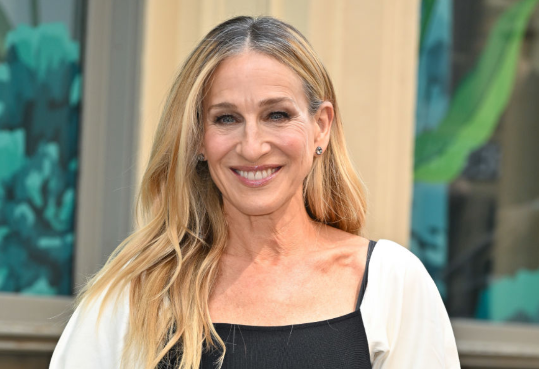 Sarah Jessica Parker mindenkit lenyűgözött a zöld ruhájával