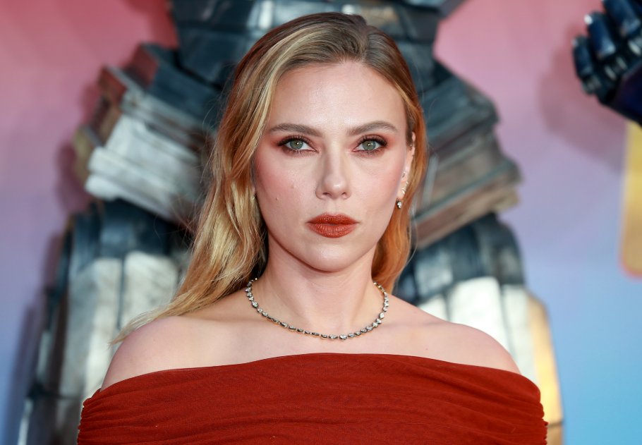 Scarlett Johansson közölte, szerinte a munka és a magánélet egyensúlya nem létezik, főkép