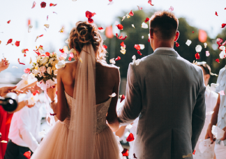 7 dolog, amit sosem szabad megtenni egy esküvőn