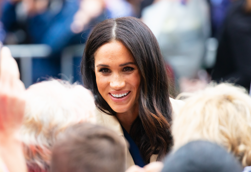 Kiakadtak a rajongók Meghan Markle-re, miután kiderült, hogy kivel barátkozik