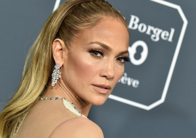 Az 55 éves Jennifer Lopez bikiniben mutatta meg magát, most mindenki róla beszél