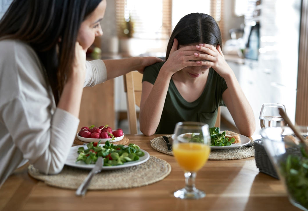 Ezek az anorexia leggyakoribb jelei a tinédzsereknél