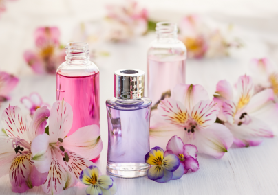 3 virágos-gyümölcsös parfüm, ami nagy kedvenced lesz idén