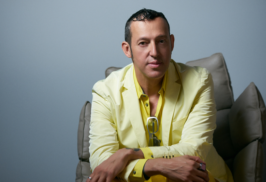 Karim Rashid tervezte kortárs konyháért rajong most mindenki – egyetlen gyártó sem vállalja