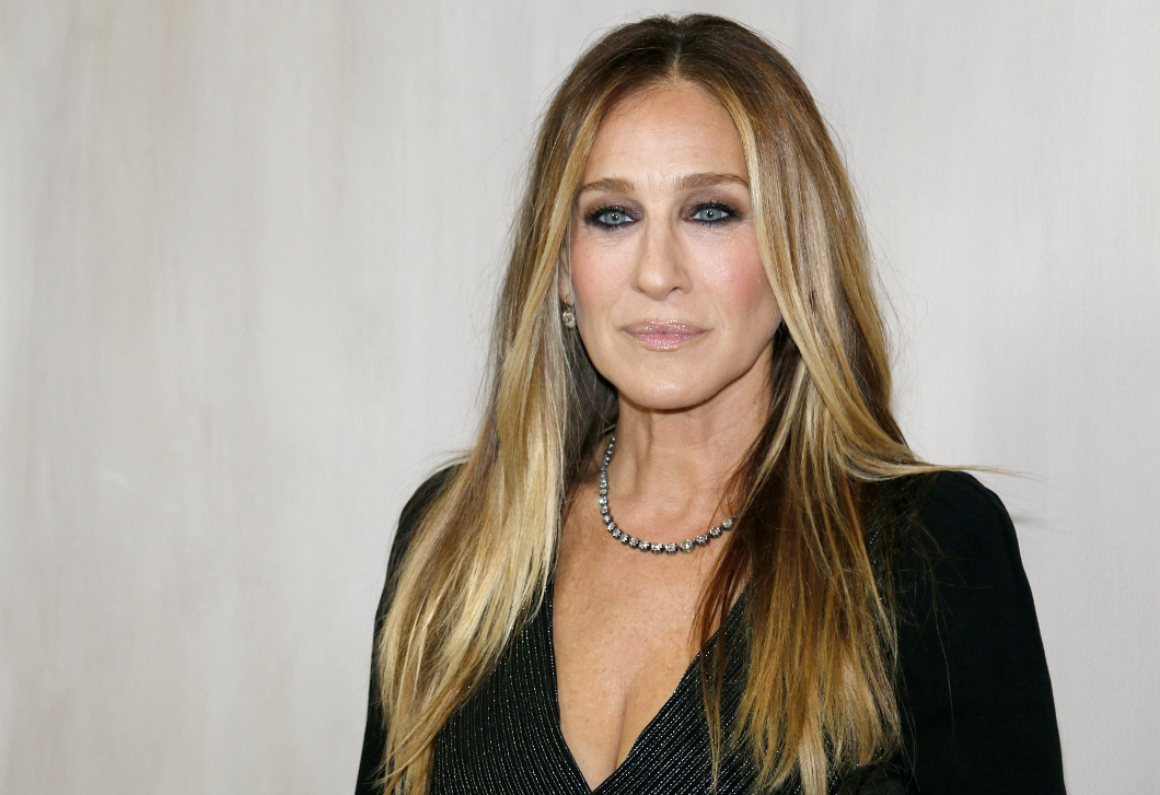 Sarah Jessica Parker fekete bokacsizmája must-have darab minden nő gardróbjába