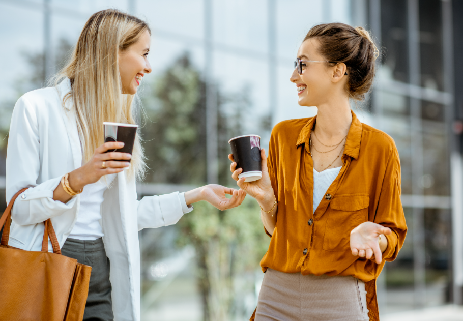 Téged is kimerít a small talk? Egy pszichológus szerint ezt árulja el rólad, főkép