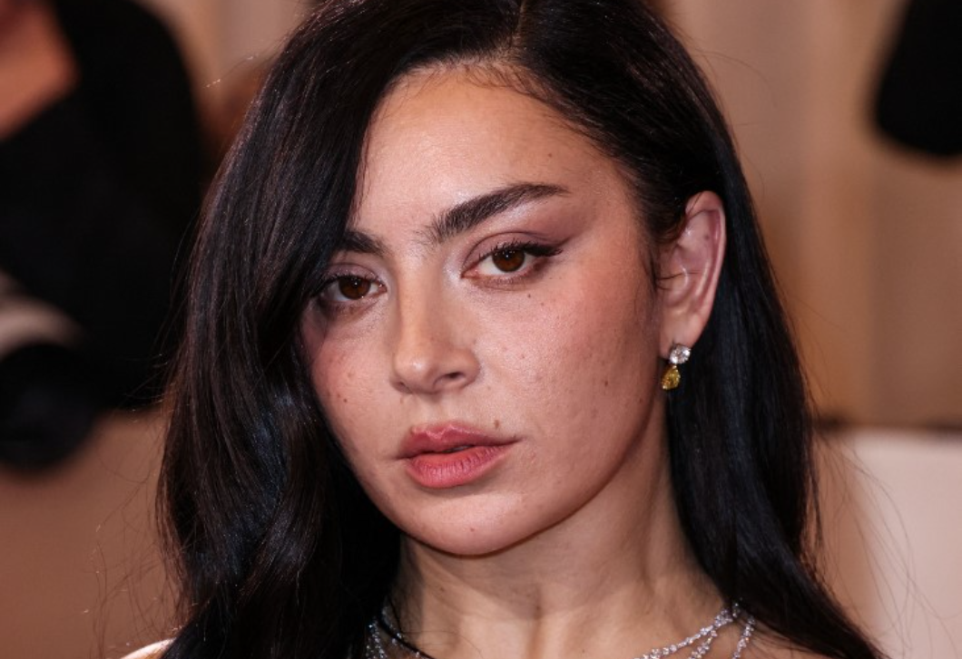 Visszatért a '90-es évek egyik kedvenc sminktrendje