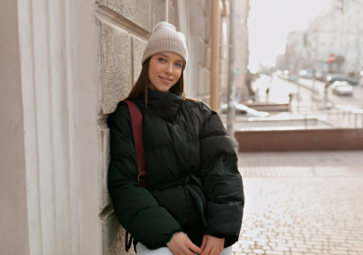 Ezt a 3 puffer kabátot imádják most a nők, így viselheted tökéletesen