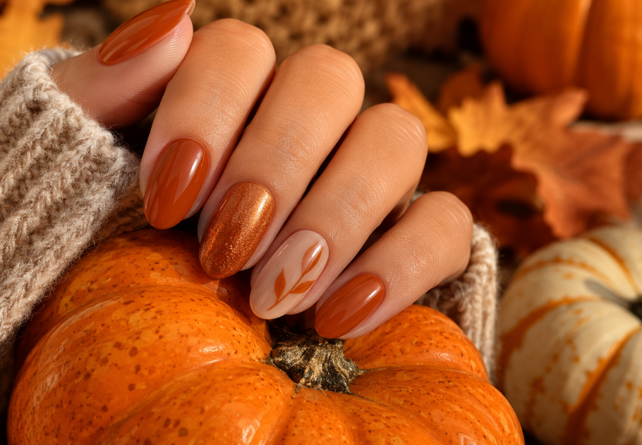 A sütőtökös manikűr nem csak Halloweenre való: mutatjuk, hogyan viseld
