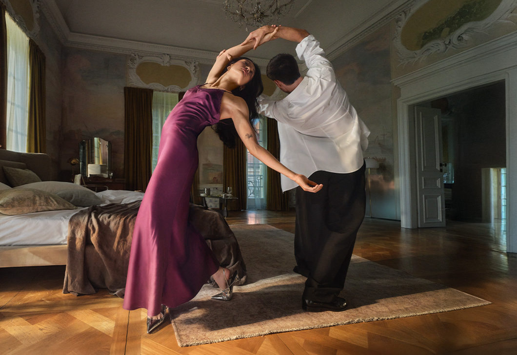 Művészi reklámfilmekkel mutatja be az Answear.hu a 2025-ös őszi/téli szezon kedvenc darabjait