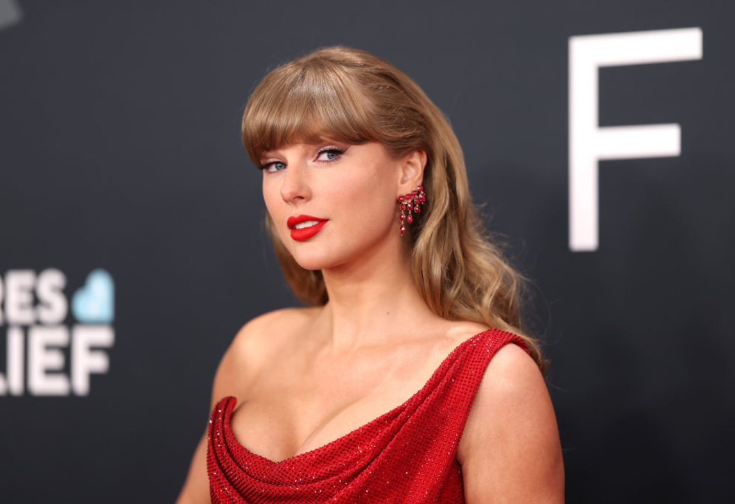 Ijesztő dolog történt Taylor Swift házának közelében