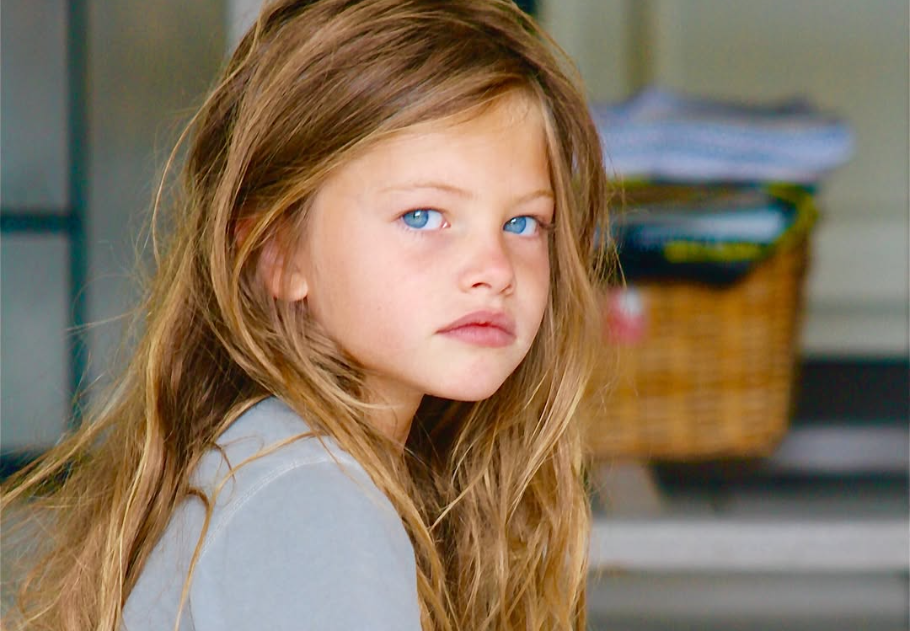 A Párizsi Divathéten tűnt fel „a világ legszebb kislánya”, így néz ki a most Thylane Blondeau, főkép