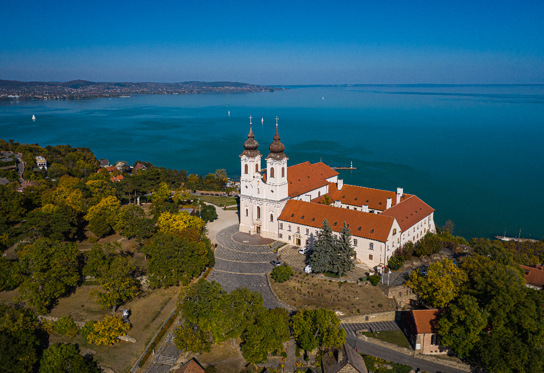 3 családbarát bringakör a Balaton környékén, amelyet a legkisebbek is élvezni fognak