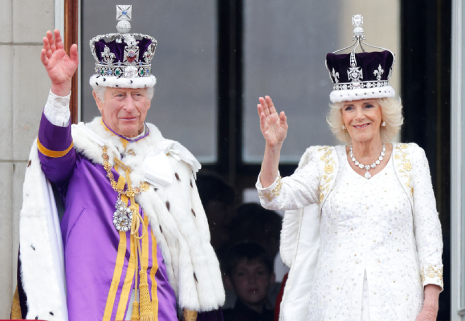 Mi az a Trooping the Colour, és miért most tartják Károly király születésnapját? 