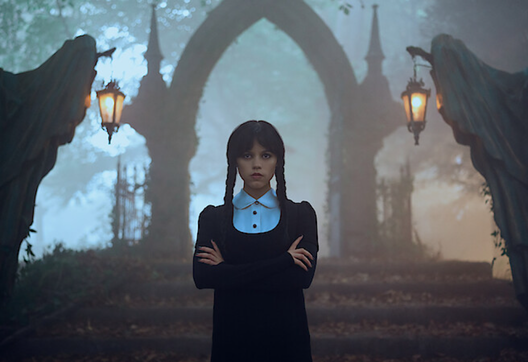 Óriási hírt kaptak a Wednesday rajongók, a Stranger Things ikonja is csatlakozik a stábhoz