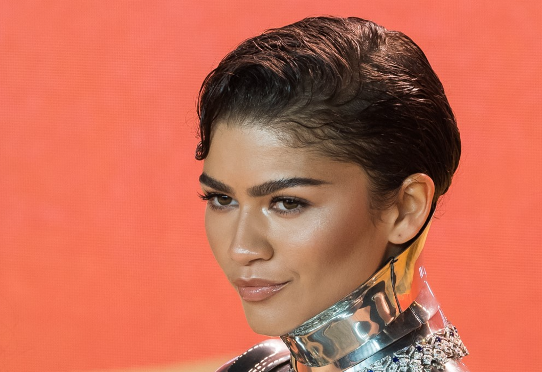 Zendaya még sosem viselt ilyen extrém ruhát a vörös szőnyegen, most mindenki róla beszél