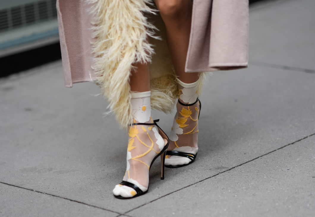 A tél legmeglepőbb kiegészítője: a zokni, ami újraírja a divatot