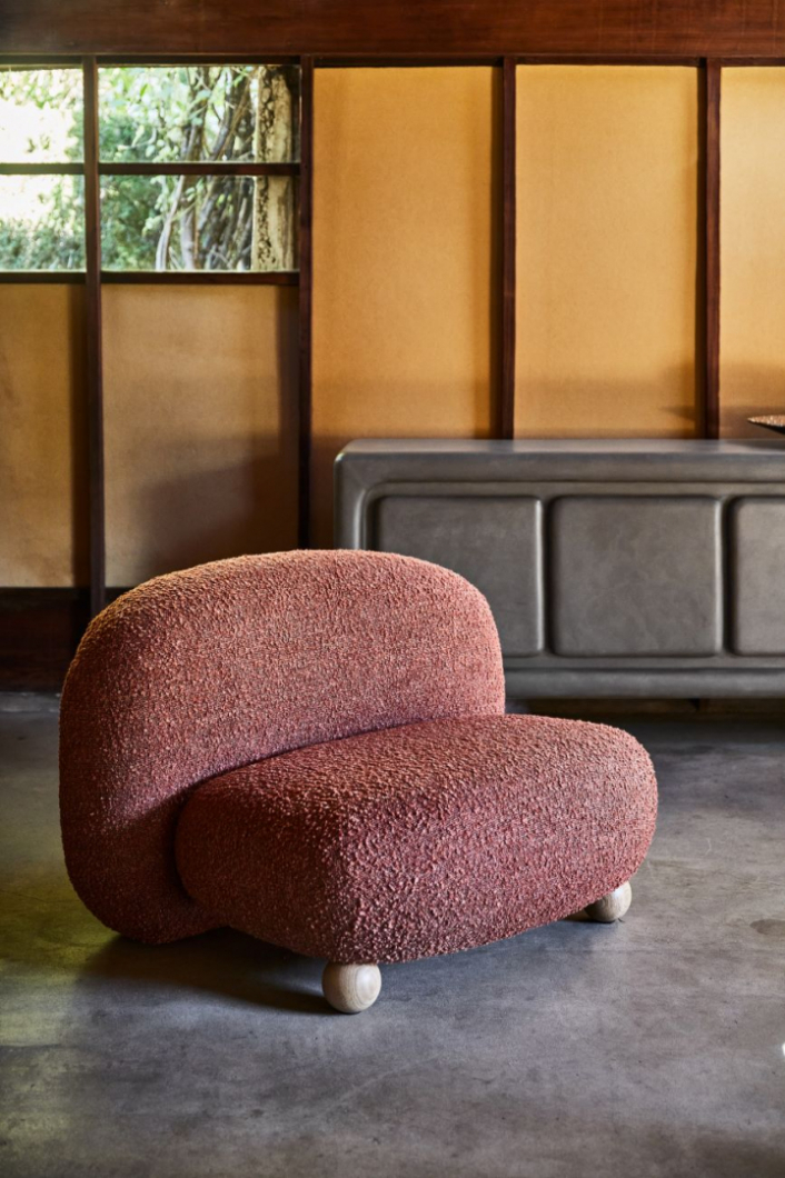 Kelly Wearstler bemutatja: lebegő fotelek és kanapék újragondolva