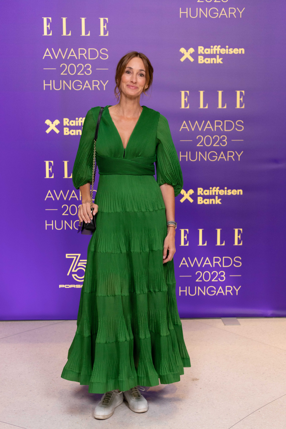 Különleges ruhákban jelentek meg a hírességek az első ELLE Awardson 