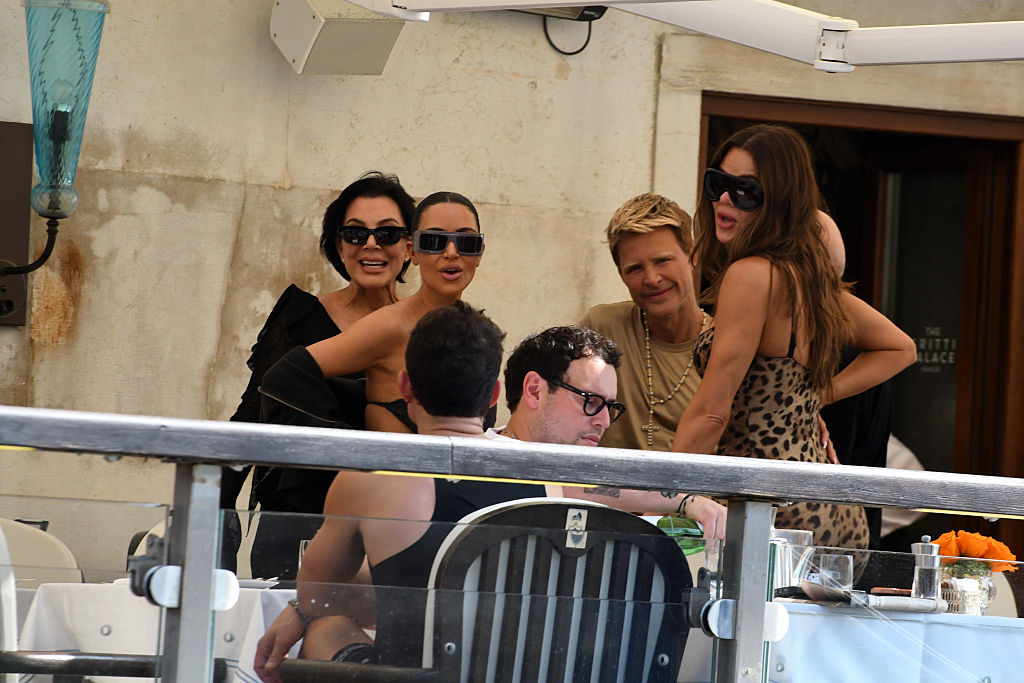 gallery-img